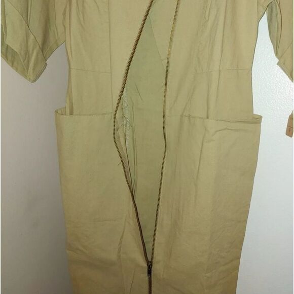 Eleven West VINTAGE Women's Size 9 Petite Beige Short Sleeve Zip Up Dress - Picture 3 of 7
